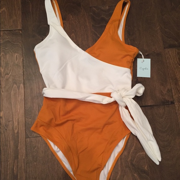 Cupshe Other - New with tags Cupshe one piece